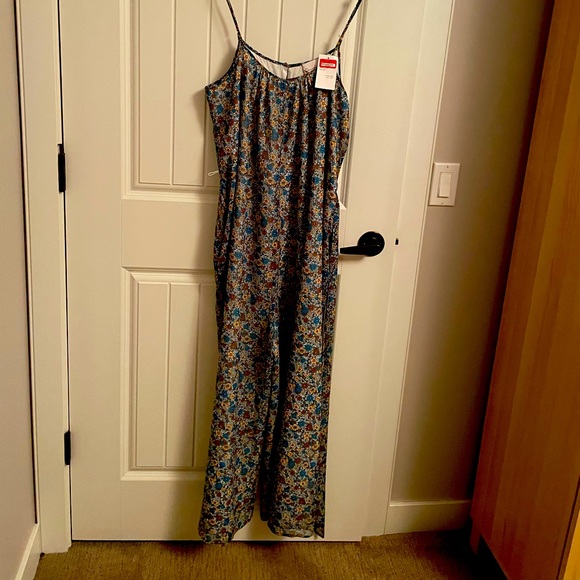 Jumpsuit - Picture 1 of 5